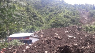 लमजुङमा पहिरो, १८ घर पुरिए, कैयौँ विस्तापित