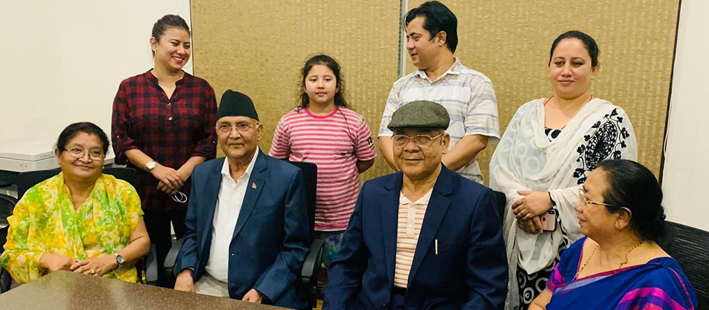 गौतमको ६ बुँदे प्रस्तावसँगै तग्रिंए प्रधानमन्त्री, रातारात भैँसीपाटी भेटघाटमा सामेल