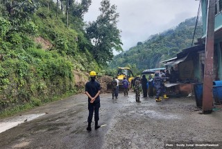 सिन्धुपाल्चोकमा पहिरोमा पुरिएका सबै ८ जनाको शव भेटियो