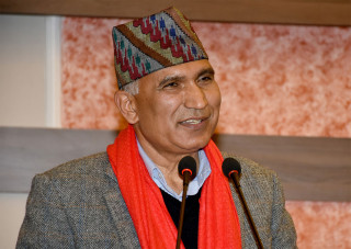 जस लिने अपजस  नलिने गर्नू हुदैन   - विष्णु पौडेल