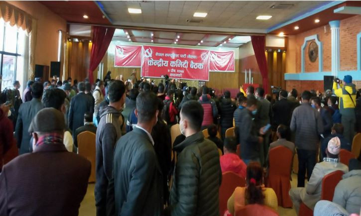 दाहाल-नेपाल समूहको केन्द्रीय कमिटी बैठकमा माधव नेपाललाई अध्यक्ष बनाउने प्रस्ताव