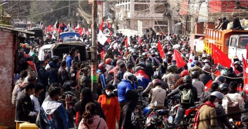केन्द्रबाट आन्दोलन सुरु, काठमाडौं प्रचण्ड-नेपाल समुहले गर्यो आतंक
