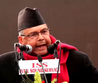 उपचारपछि आज स्वदेश फर्कदै नेकपा नेता खनाल
