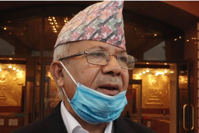 ओलीको राजीनामाले मात्र पार्टी एकताको प्रयास नयाँ सिराबाट अघि बढ्छः माधव नेपाल