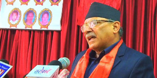 विचौलियाहरूको पहलमा नयाँ गठबन्धन :  प्रचण्ड