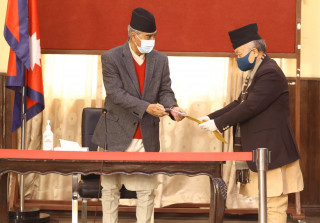 कोरोना नियन्त्रणमा मेरो पार्टी तेरो पार्टी नभनी सबै एक हौं : प्रधानमन्त्री