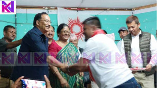 कमल थापाले गरे माओवादीलाई एमालेमा स्वागत