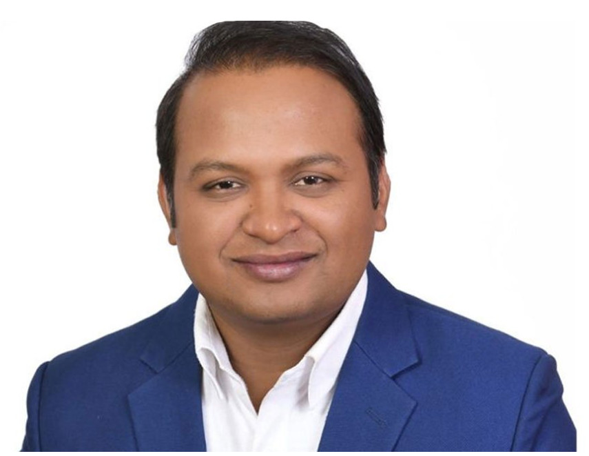 श्रम मन्त्री दीपककुमार साहको २हप्तामा मन्त्री पद चैट !