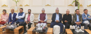 नेपाली कांग्रेस खड्का समूहको  बैठक फेरि  सुरु
